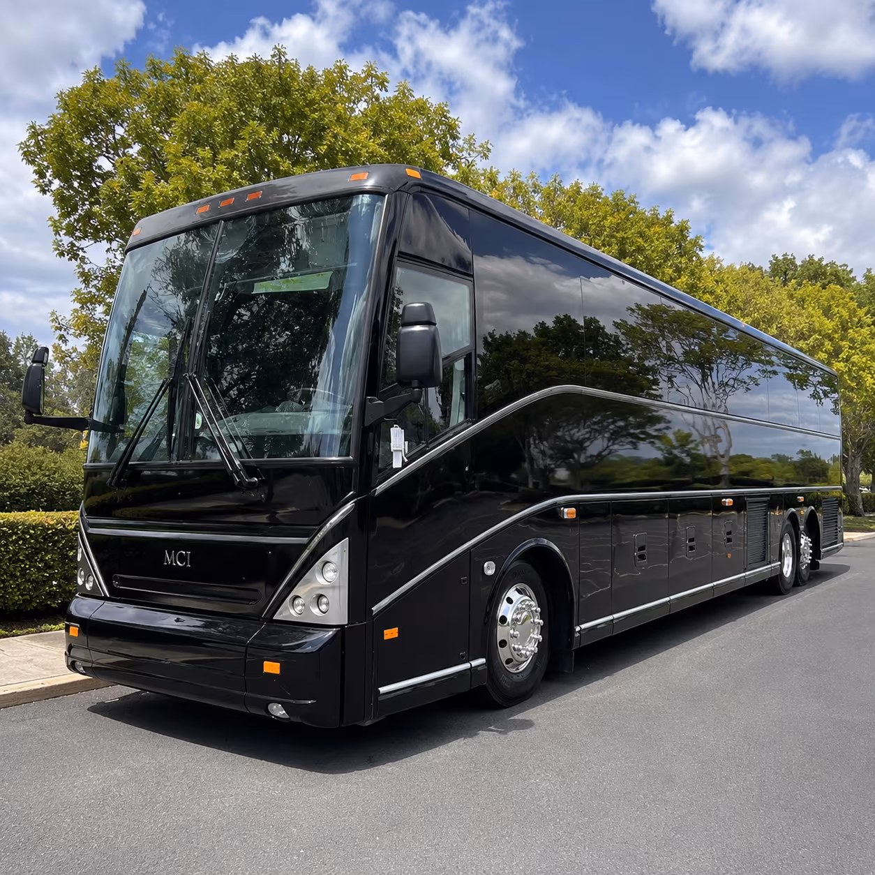 choosing the right bus for cardinals games at state farm stadium